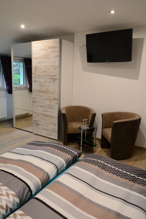Pension Zum Hirsch Goda Room photo