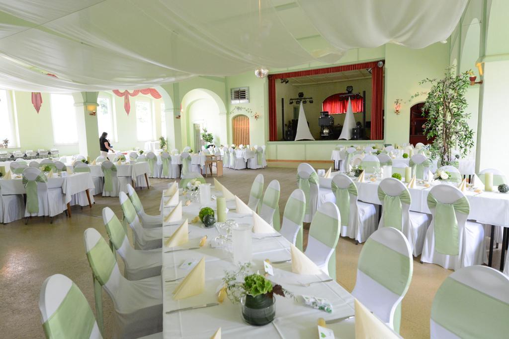 Pension Zum Hirsch Goda Exterior photo
